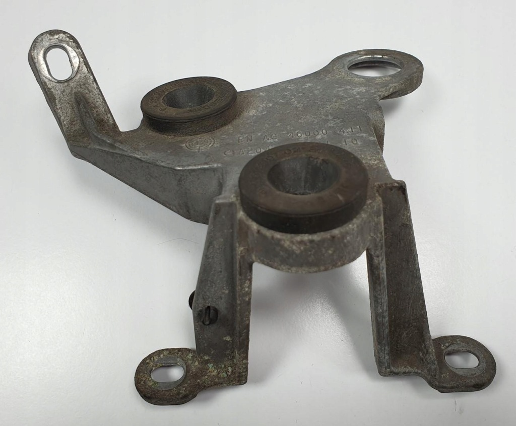 фото №1, Кронштейн кронштейн насоса abs mercedes w204