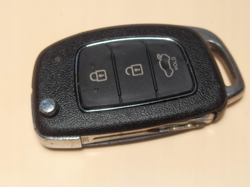 фото №6, Резинка ключ кнопка hyundai i30 i40 новинка резинка рамка серебристая рамка