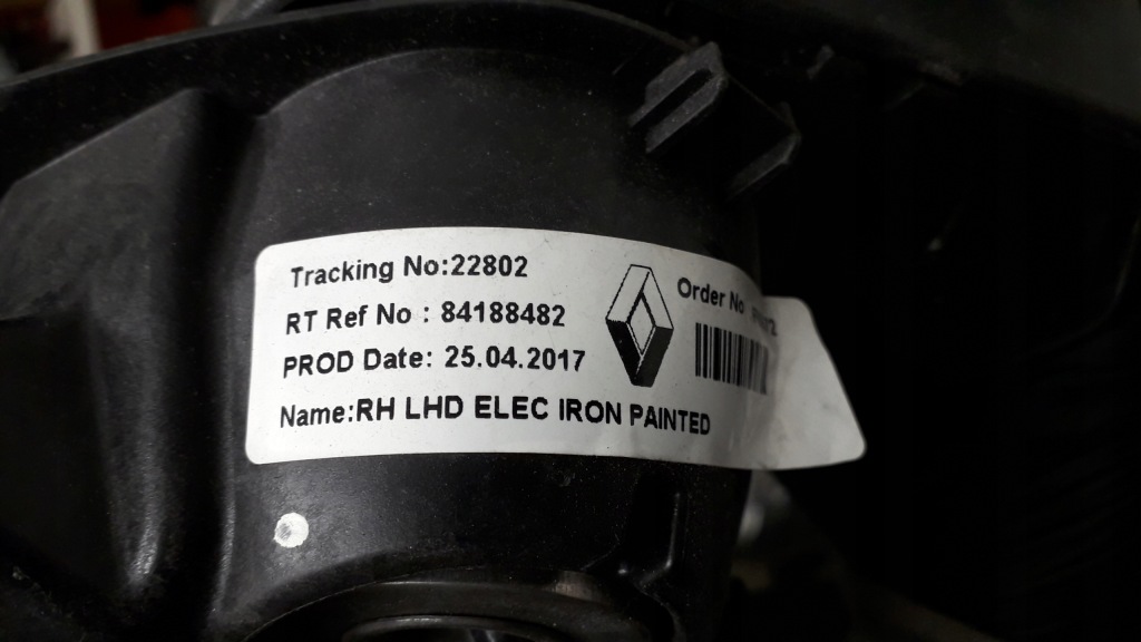 Renault range t gama зеркало правое 7pin 84188482 в Украине