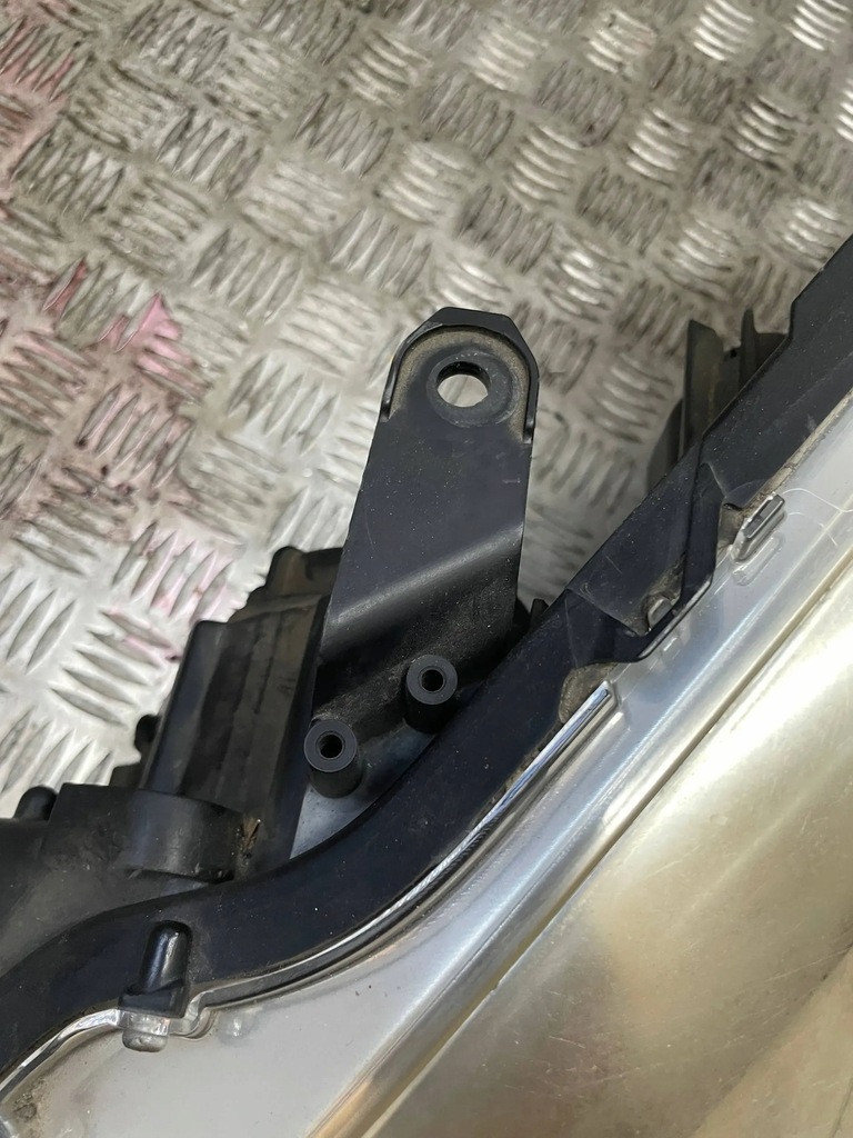 фото №8, Лампа левый перед передняя europa citroen c- crosser