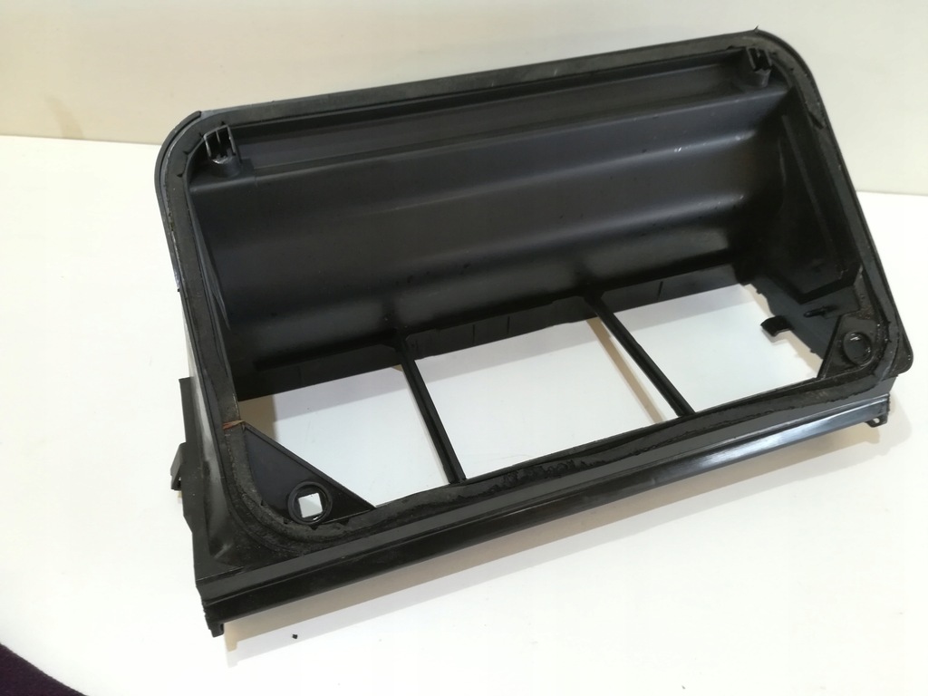 фото №1, Впуск воздуха салонный eu opel vectra b