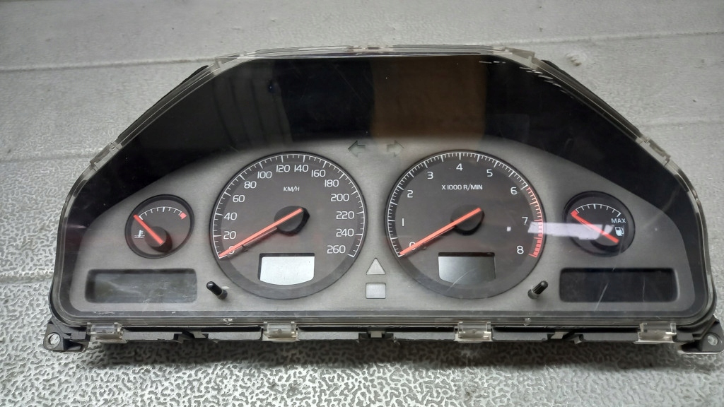 фото №1, Счетчик volvo v70 9499668