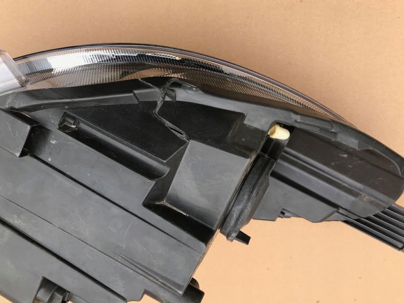 фото №3, Ford fiesta mk8 лампа перед ліва