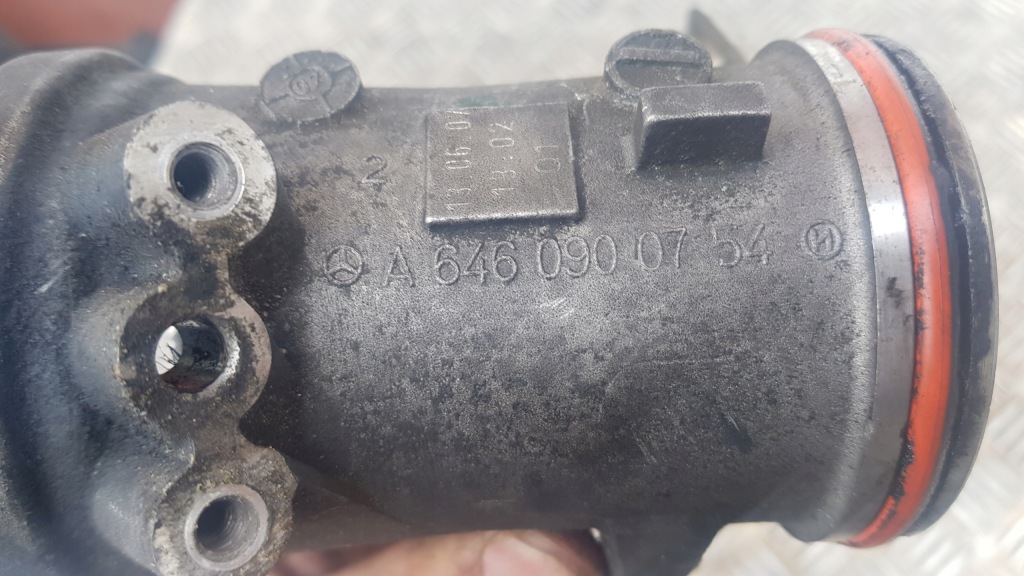 фото №3, Mercedes-benz оригинальный номер a6460900754 клапан egr