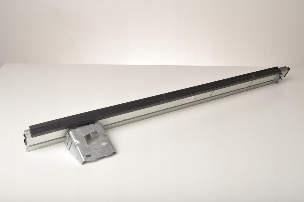 фото №6, Peugeot 308 ii t9 направляющая багажника 98057261vv