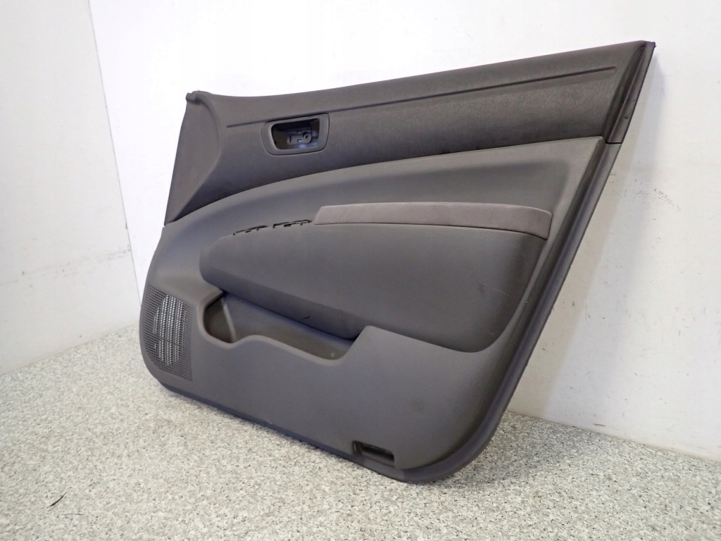 фото №3, Toyota prius ii 03-09 обшивка двері передній правий