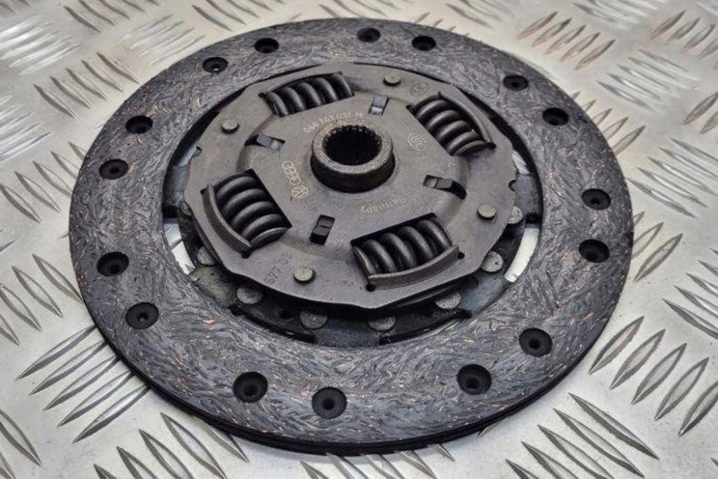 фото №12, Комплект зчеплення vw golf iii 1h1 027105273d 1.9l дизель 55kw 1993