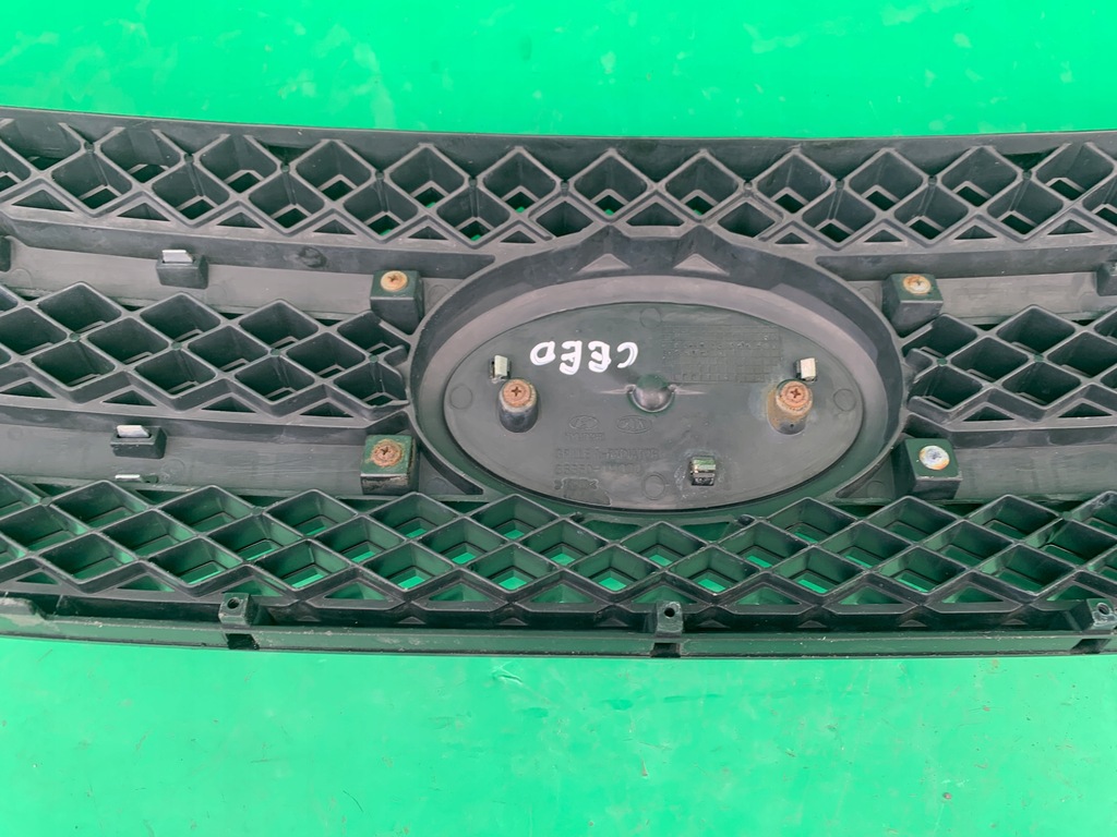 фото №8, Решётка радиатора решётка радиатора радиатора значок kia ceed i 1 06-09 86350-1h000