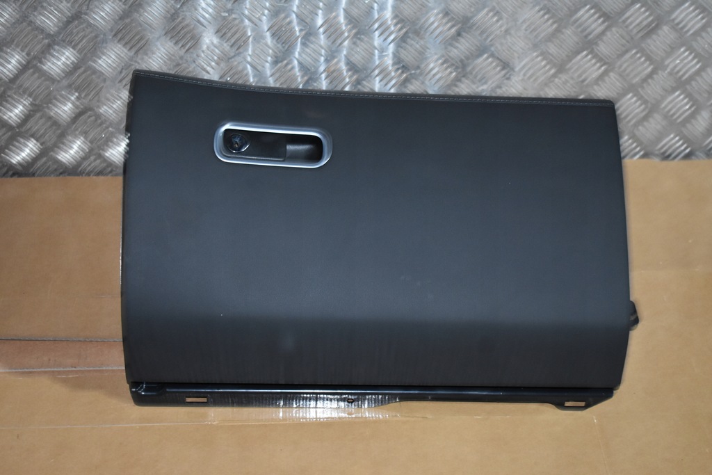 фото №1, Бардачок пасажира mercedes w167 шкіра nappa 1