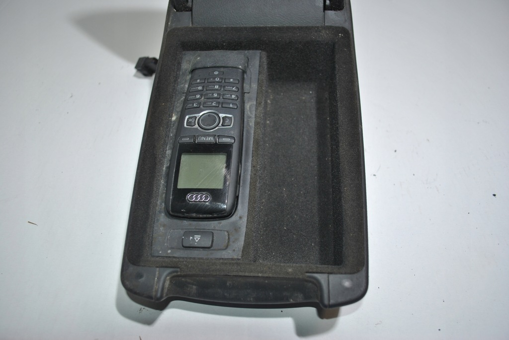 фото №8, Подлокотник перед телефон audi a6 c6 4f0971178a