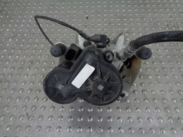 фото №3, Velar f-pace суппорт тормозной правый задняя