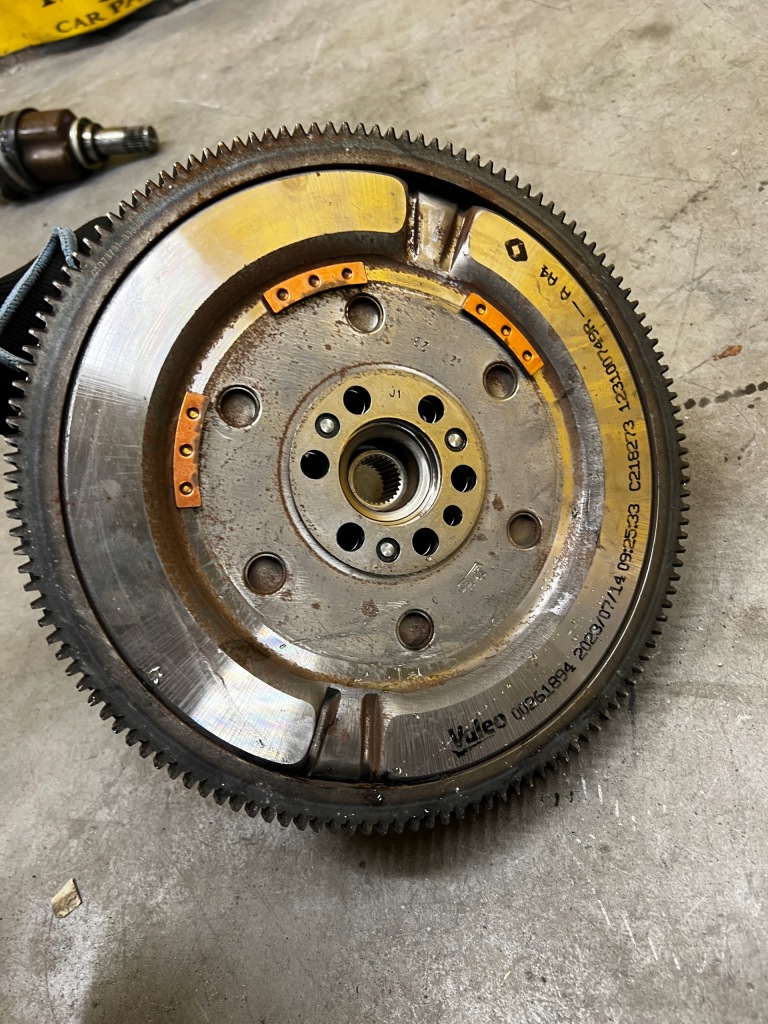 фото №10, Сцепление полный двухмассовый маховик dacia sandero iii 1.0 tce