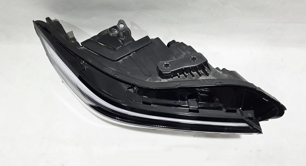 фото №6, Hyundai elantra vii lift фара правий лампа права перед 92102aa600 p-291