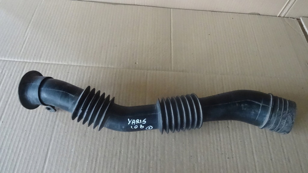 фото №1, Toyota yaris i 1.0b труба повітрозабірник повітря 1775123030