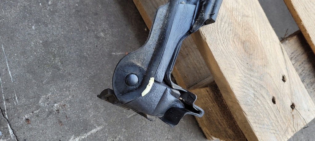 фото №6, Jeep wrangler jk прокладка скло нижня перед гумовий елемент