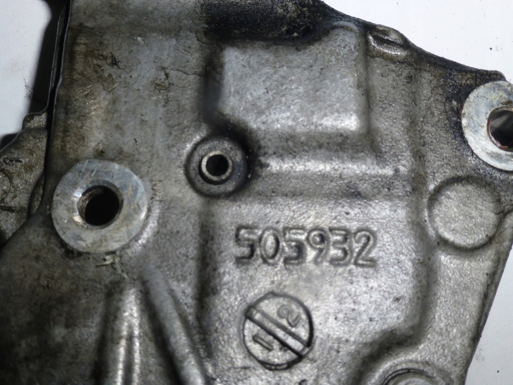 фото №3, Кронштейн насоса 505932 mini r56 1,6d