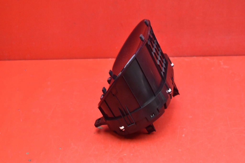 Панель дисплей європа  11682054 mg zs 2 2 1.5 vti-tech 106 km рестайлінг  19-24 Зі Шроту