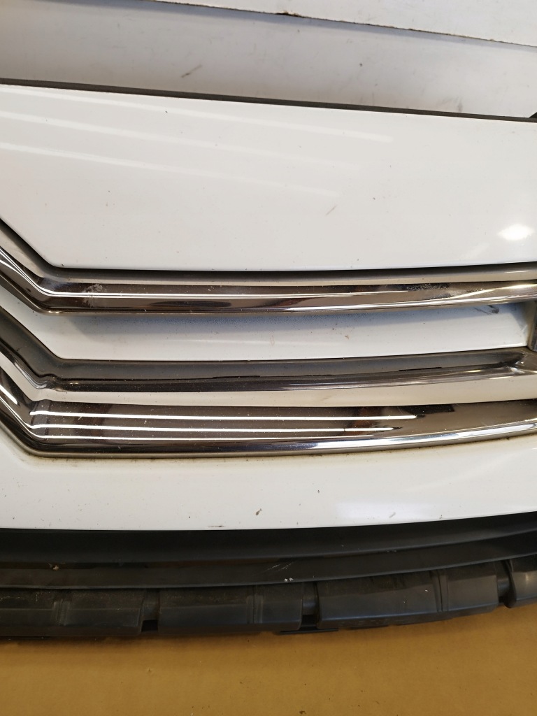 Решётка радиатора решётка  бампера перед citroen berlingo 2 3 рестайлинг  lata 2012-2015 Недорого