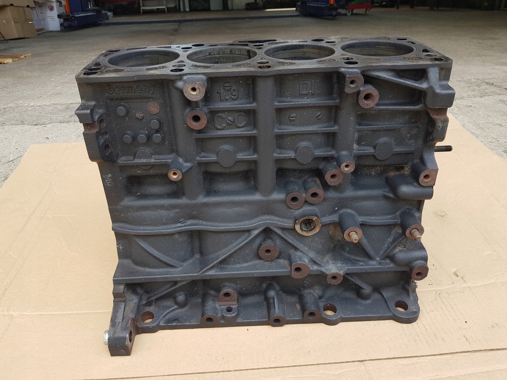 фото №7, Блок двигателя / vw audi seat skoda / 1.9 tdi 105km bls / 038021cc - хороший