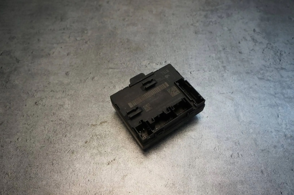 фото №1, Блок керування модуль двері audi tt 8s mk3 5q0959592d