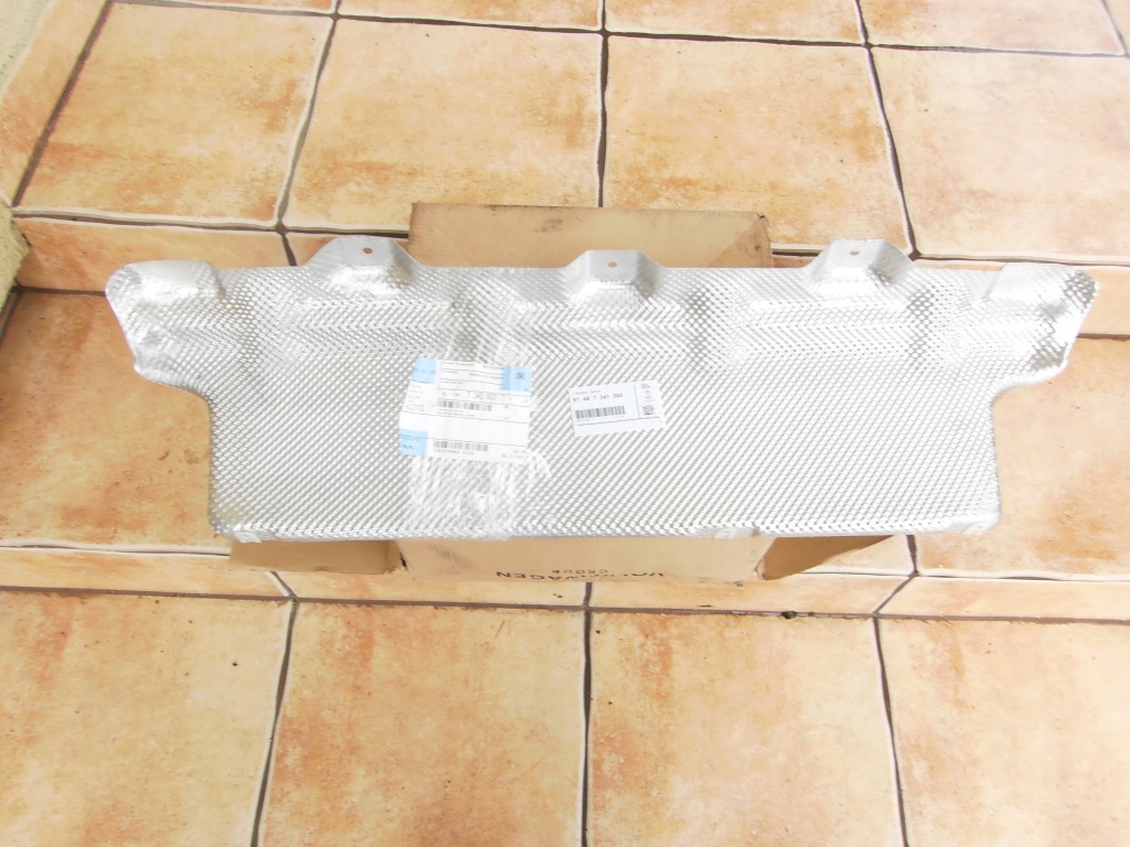 фото №1, Bmw g20 защита тепловая выхлоп задняя 7341000