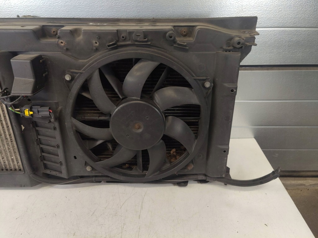 фото №6, Pas передний перед радиатор peugeot 5008 i 09-17 1.6hdi