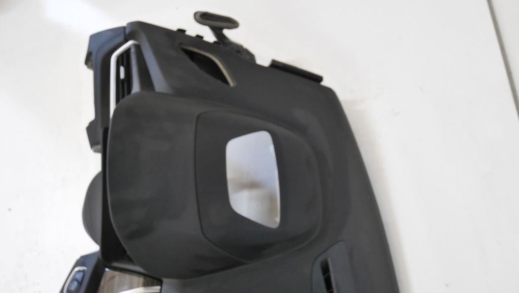 фото №6, Bmw 2 f45 f46 приборная панель консоль czarna orginał head up