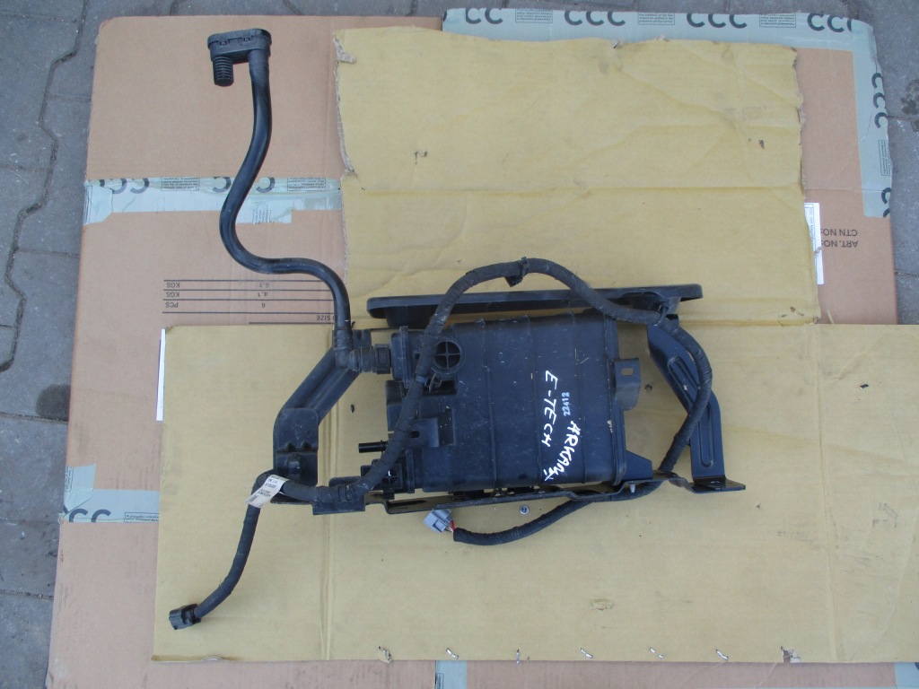 фото №1, Renault arkana 1.6 e-tech 149503995r фильтр угольный