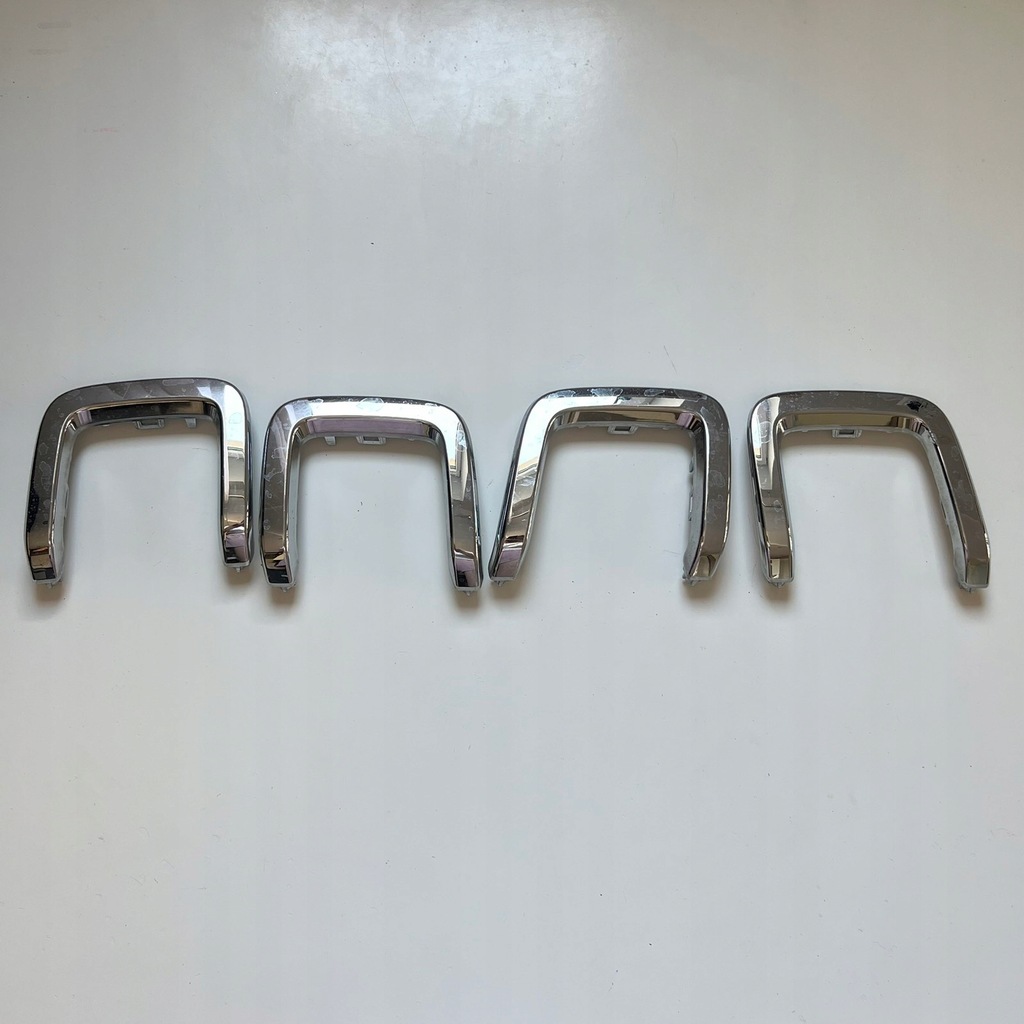 фото №1, Suzuki ignis 2020- хром бампера перед