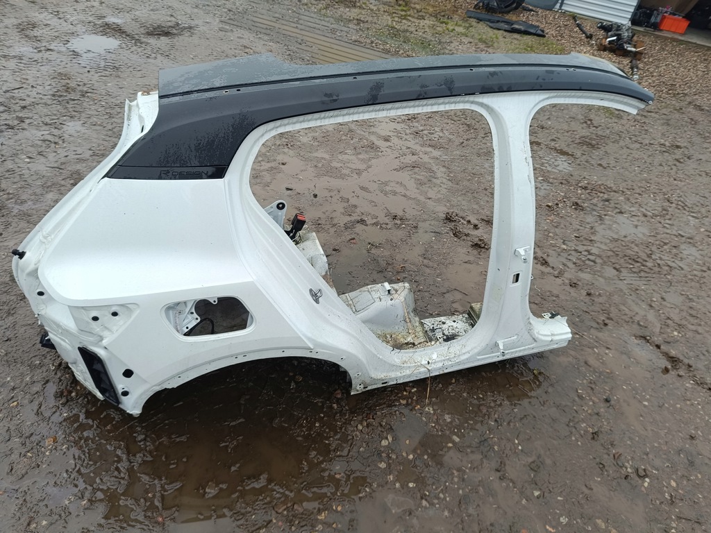 фото №1, Четверть крыло задняя правый volvo xc40