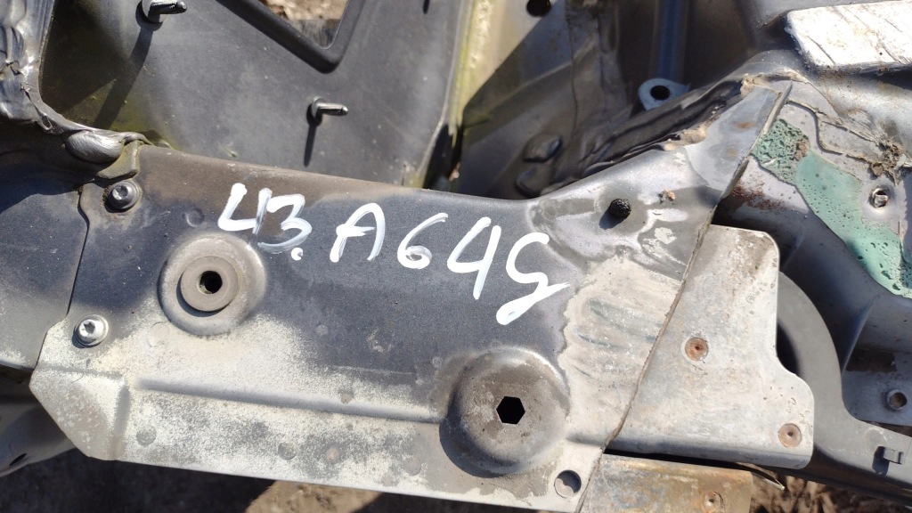 фото №4, Audi a6 4g чверть передня перед права поріг