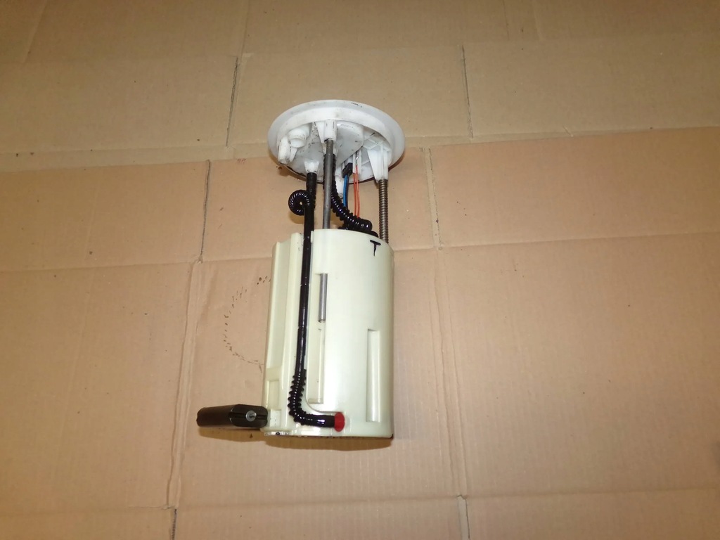 фото №1, Помпа топлива doblo j1.3 jtd