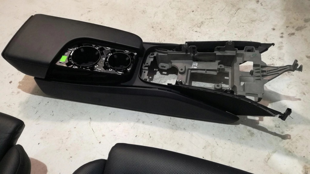 фото №15, Porsche panamera 971 сиденья сиденье туннель средний заднее сиденье