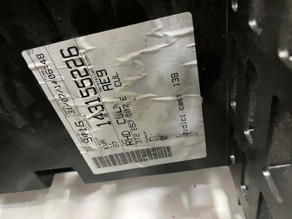 фото №10, Приборная панель приборная консоль приборная панель чёрно коричневая anglik skoda superb 2 ii