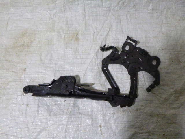 фото №3, Петля петли капот левый mini cooper f55 f56