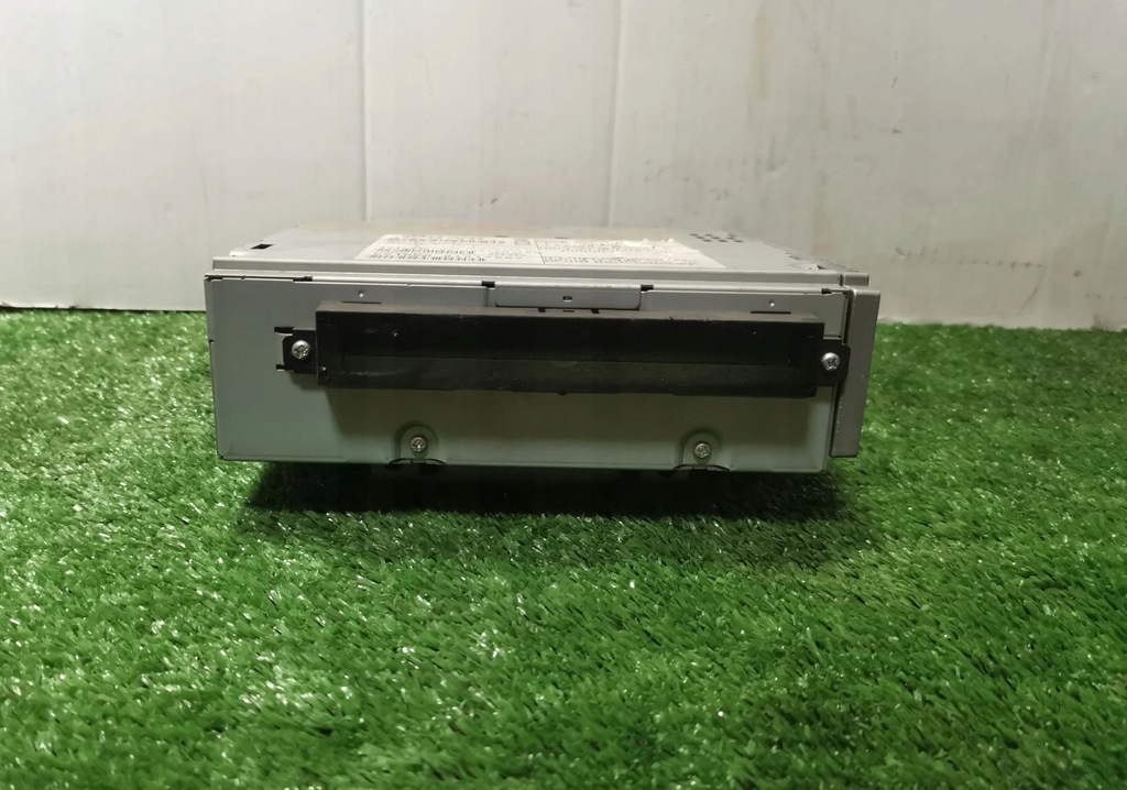 фото №1, Volvo v50 радио считыватель дисков cd 30775284-1