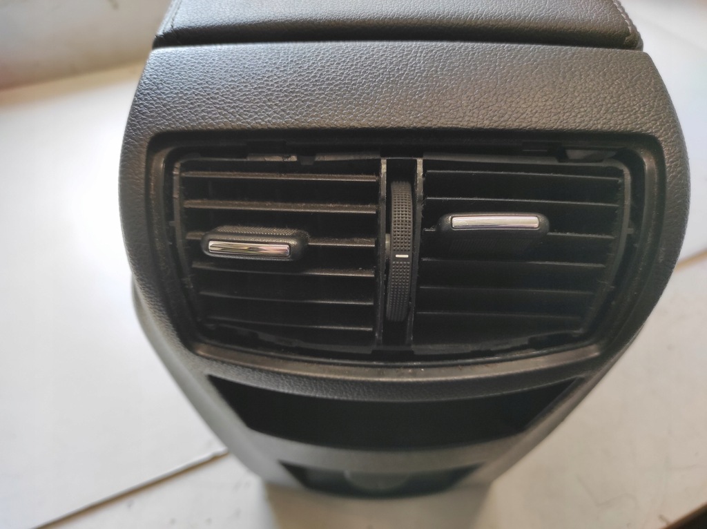 фото №8, Opel insignia a lift 13- туннель средний подлокотник