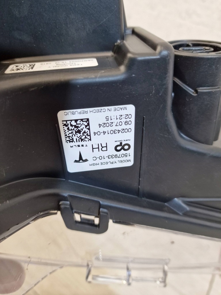 Tesla model 3 y рестайлінг  протитуманна фара правий 1507933-00-c оригінал nowyprzeciwmgielne Київ