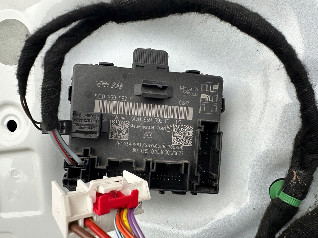 фото №10, Дверь правое перед передние стекло ручка замок volkswagen vw atlas