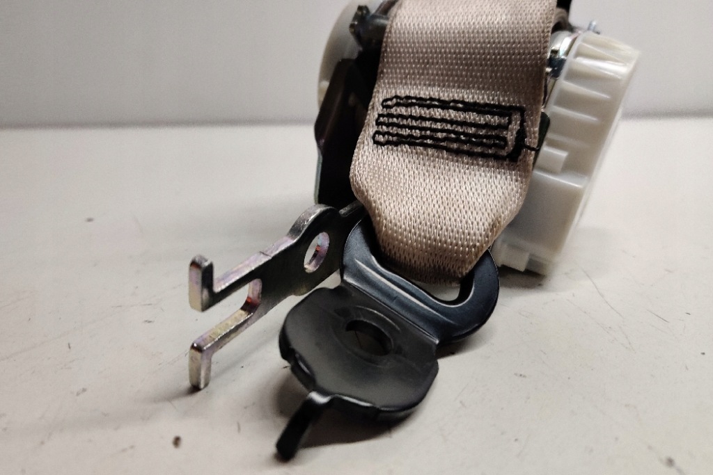 фото №12, Pas безопасности задний средний bmw 7 f01, f02 9163244 3.0l дизель