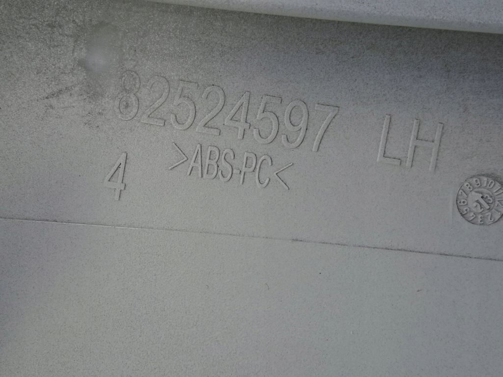 Daf lf euro 6 облицовка уголок кабины левый ветровик белый оригинал 82535067 Недорого