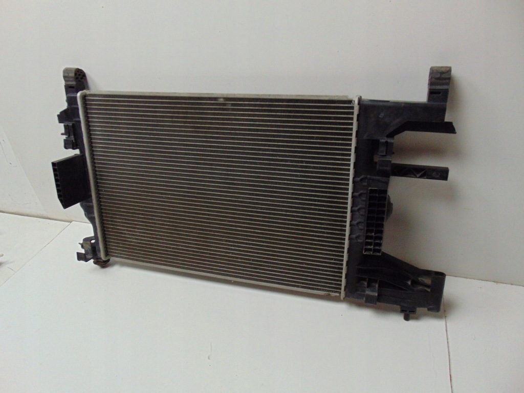 Радиатор воды opel astra j iv 1.4 бензин 13281773 Цена