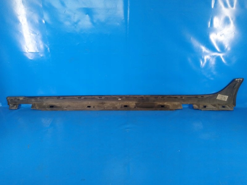 Накладка  порога  наружная правая audi a6 c7 11-18 4g0853856g в Украине