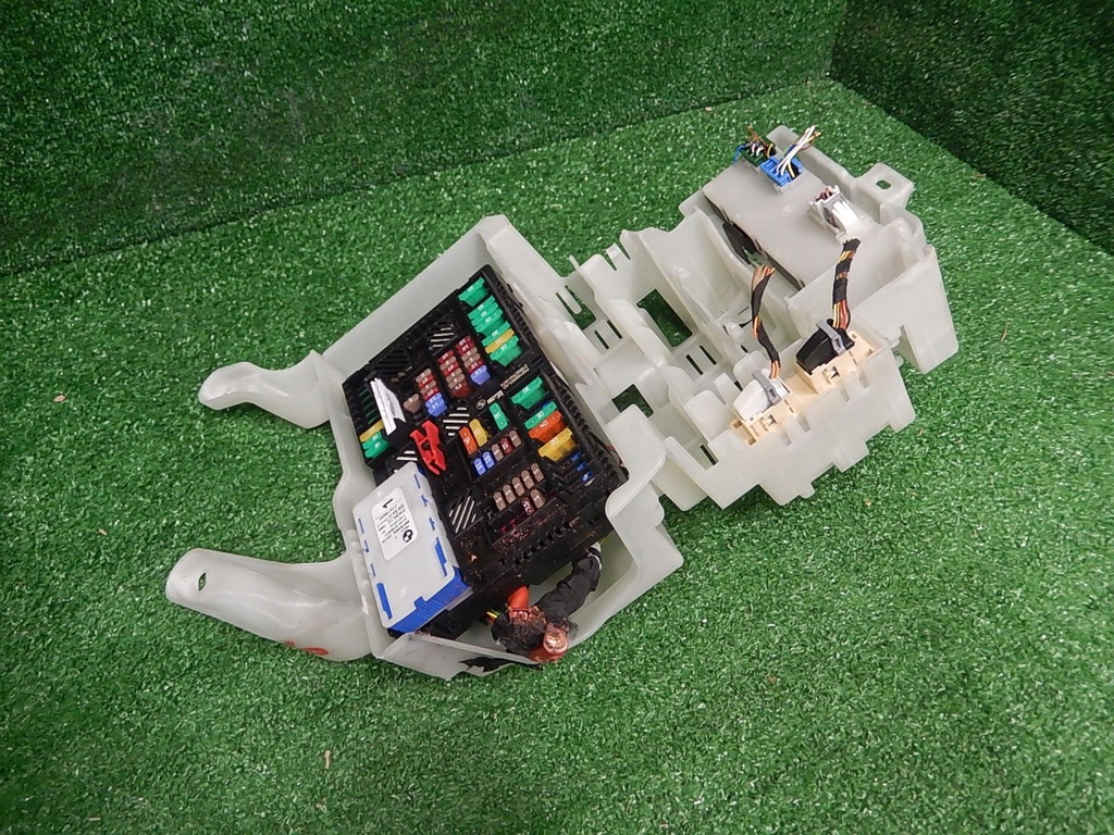 фото №1, Коробка запобіжників bmw x6 g06 3.0d