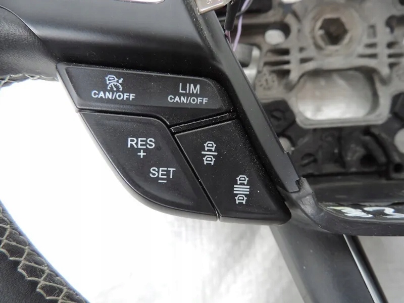 фото №11, Ford kuga mk2 повітропровід