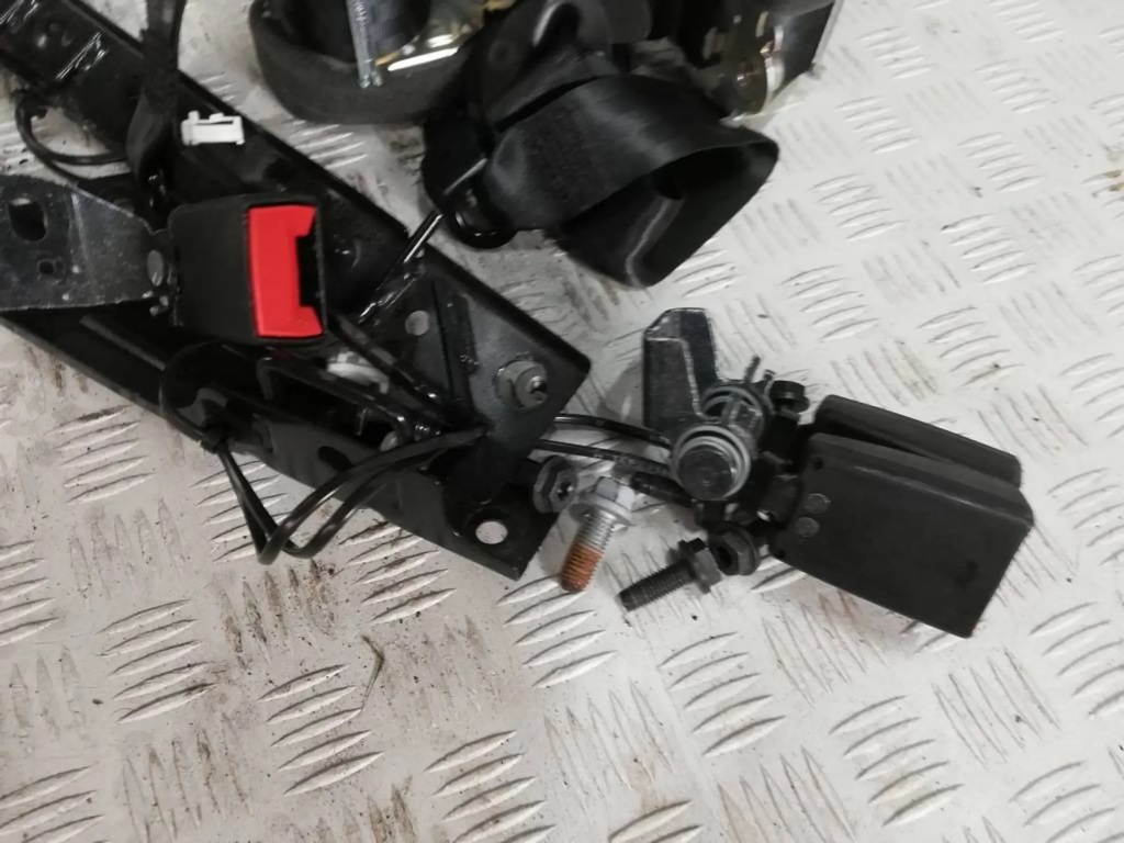 фото №8, Сиденья заднее сиденье ремни задняя peugeot 308 t9 hb gt line комплект