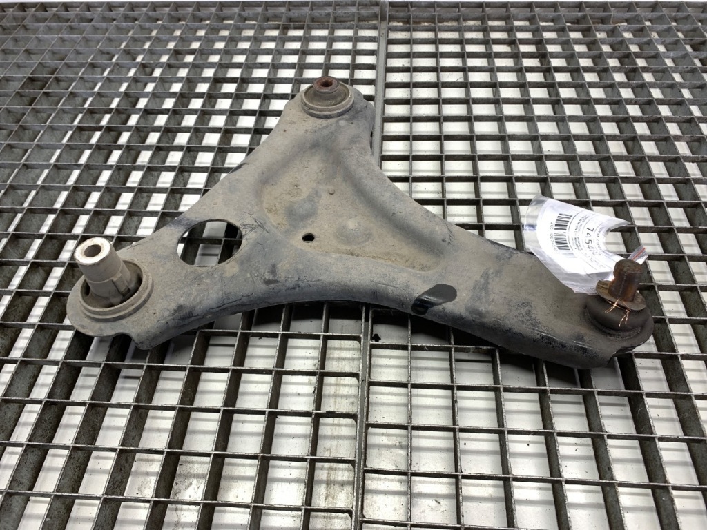 Купить Рычаг левый перед renault twingo 3 хэтчбек передний, левая