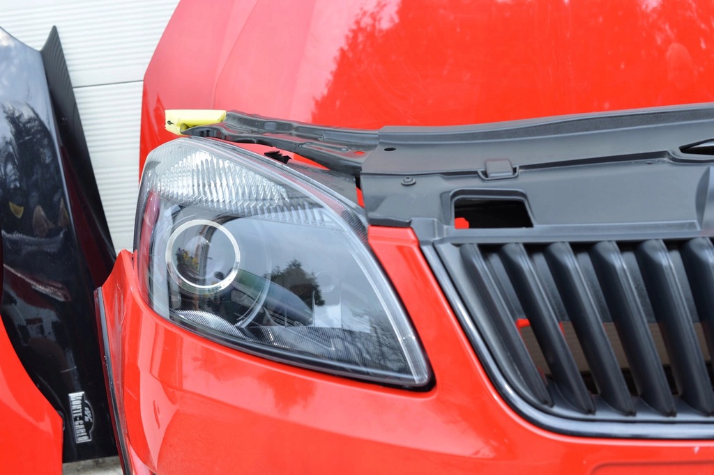 фото №6, Капот бампер решётка радиатора крыло лампа ксенон pas балка skoda fabia 2 monte carlo