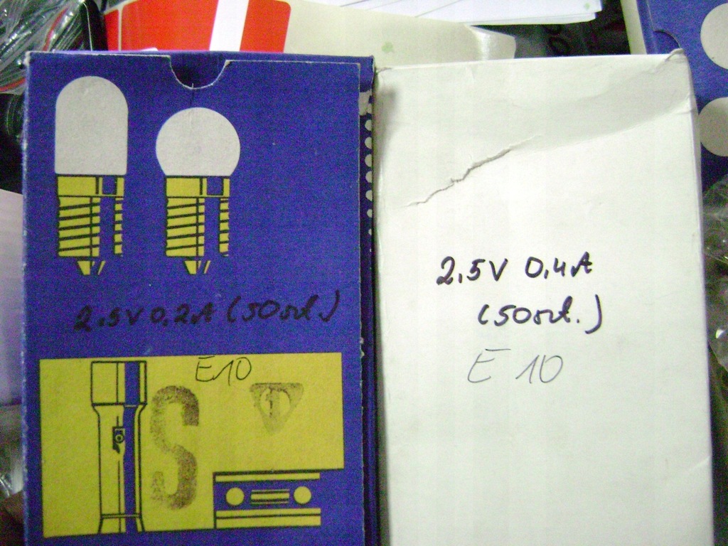 фото №15, Лампочка з фланець 2,4v 0,7a do latarek philips