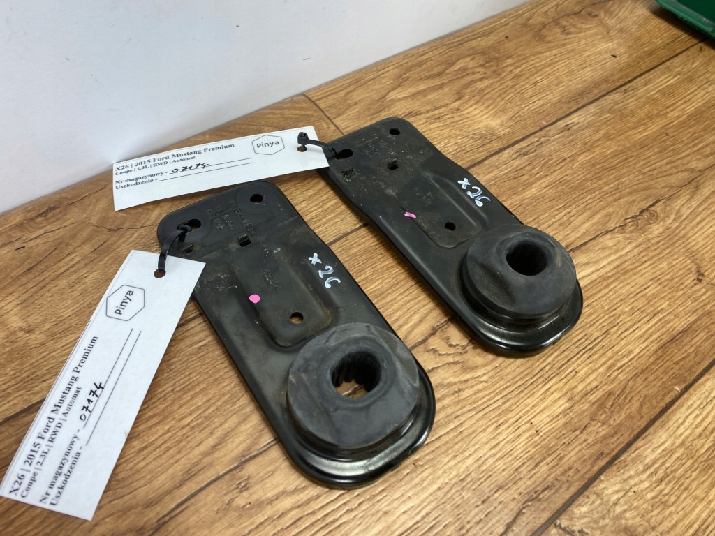 Кронштейн радіатора ford mustang vi 2015+ америка в Україні